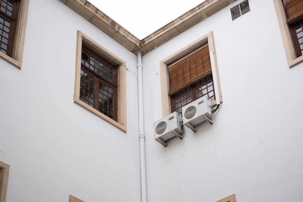 Could Austria make it easier to install air conditioning in flats?