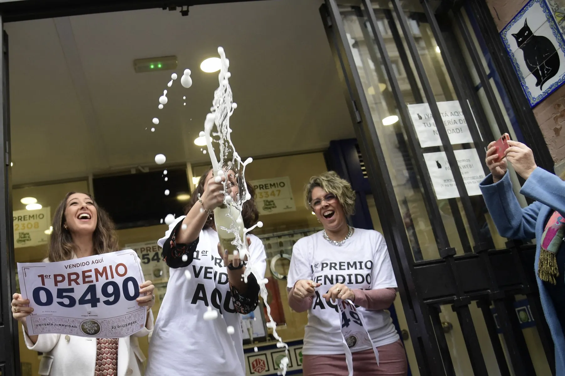 Is there a science to winning Spain's 'El Gordo' Christmas lottery?