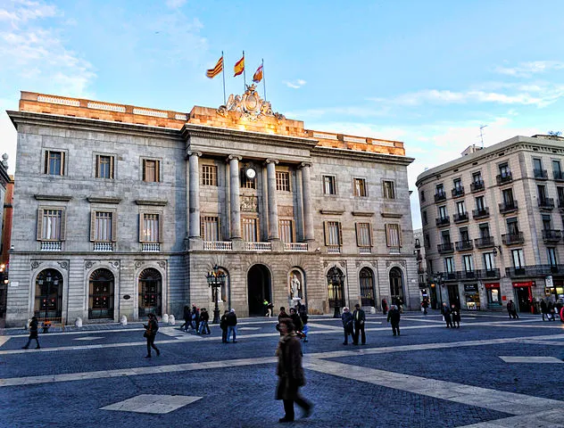 Can I get my padrón online in Spain?