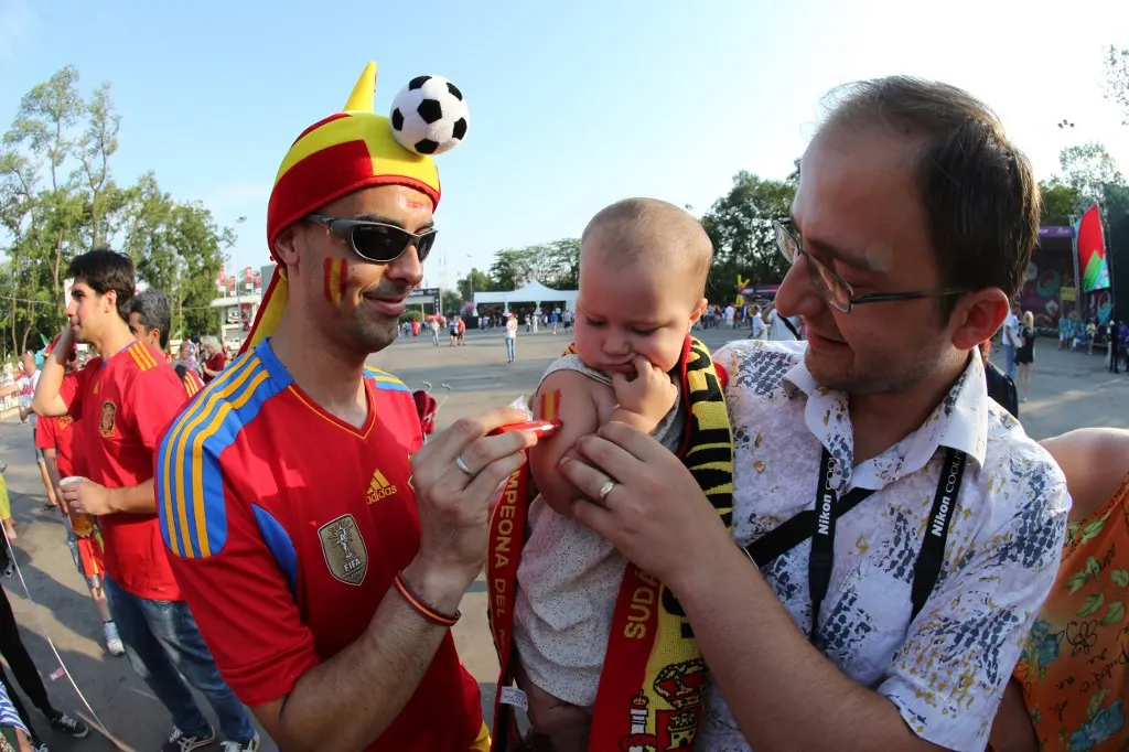 How to apply for Spanish citizenship for a baby born in Spain to foreign parents