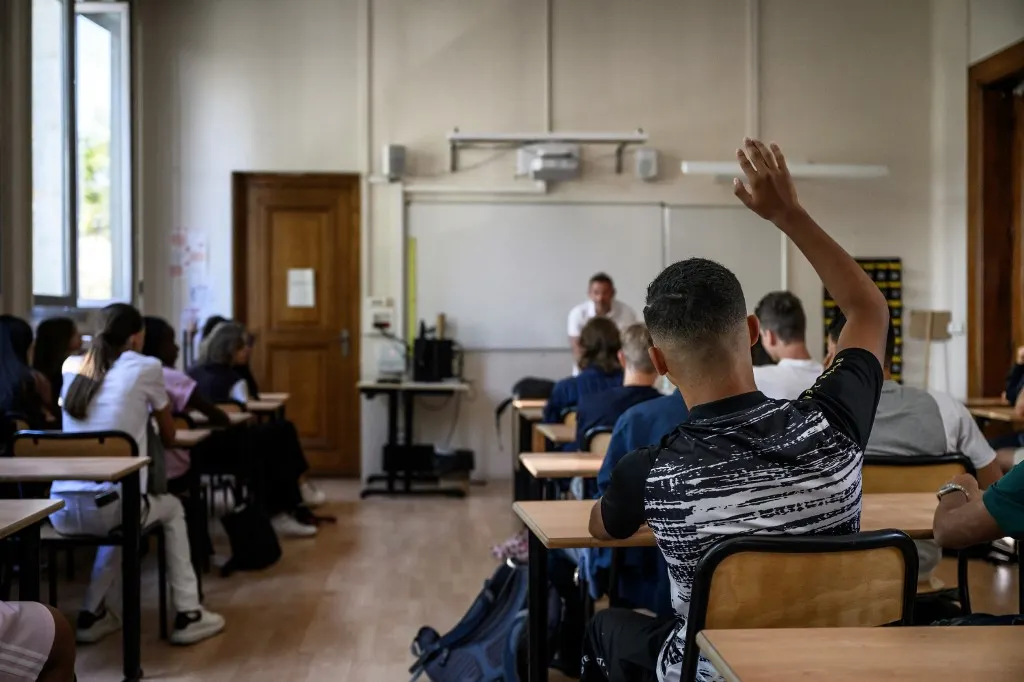 'Very underfunded, very strict': What readers think of Italy's schools