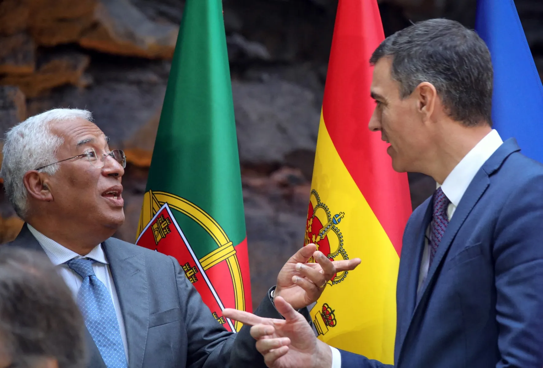 Why do Portuguese people speak much better English than Spaniards?