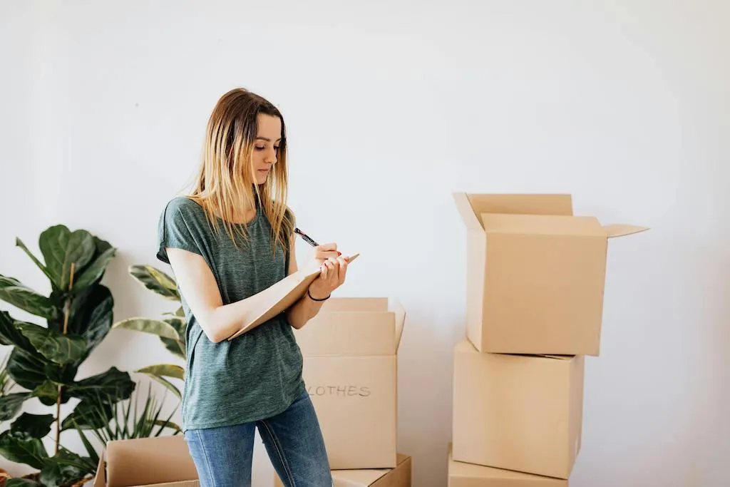 Can I use my deposit to pay my last month of rent in Spain?