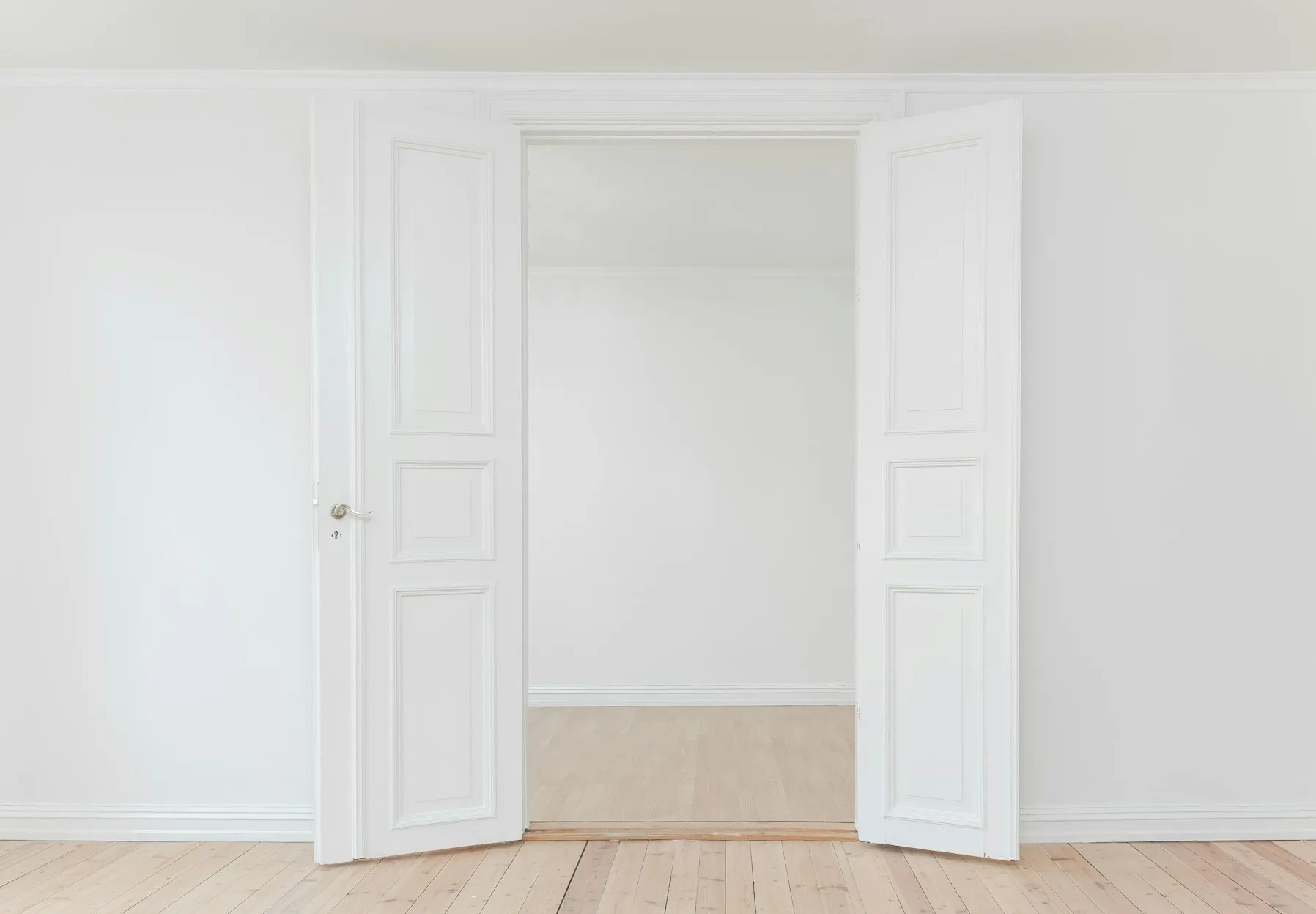 CHECKLIST: What you need to do if you move house in Switzerland