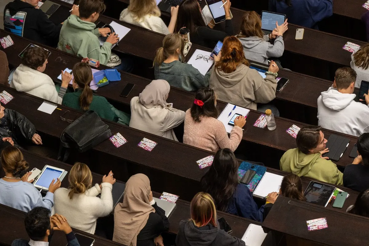 How much am I allowed to work in Germany on a student visa?