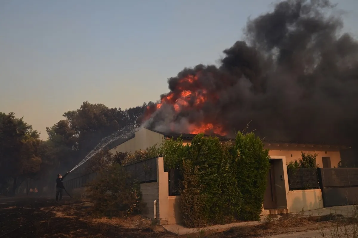 Do home insurance companies in Spain cover fires?