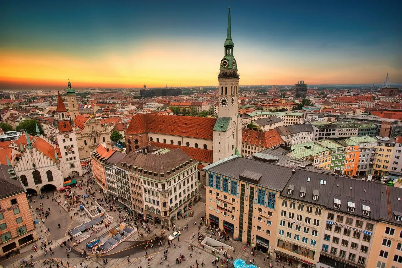 What’s the best way to travel between Berlin and Munich?