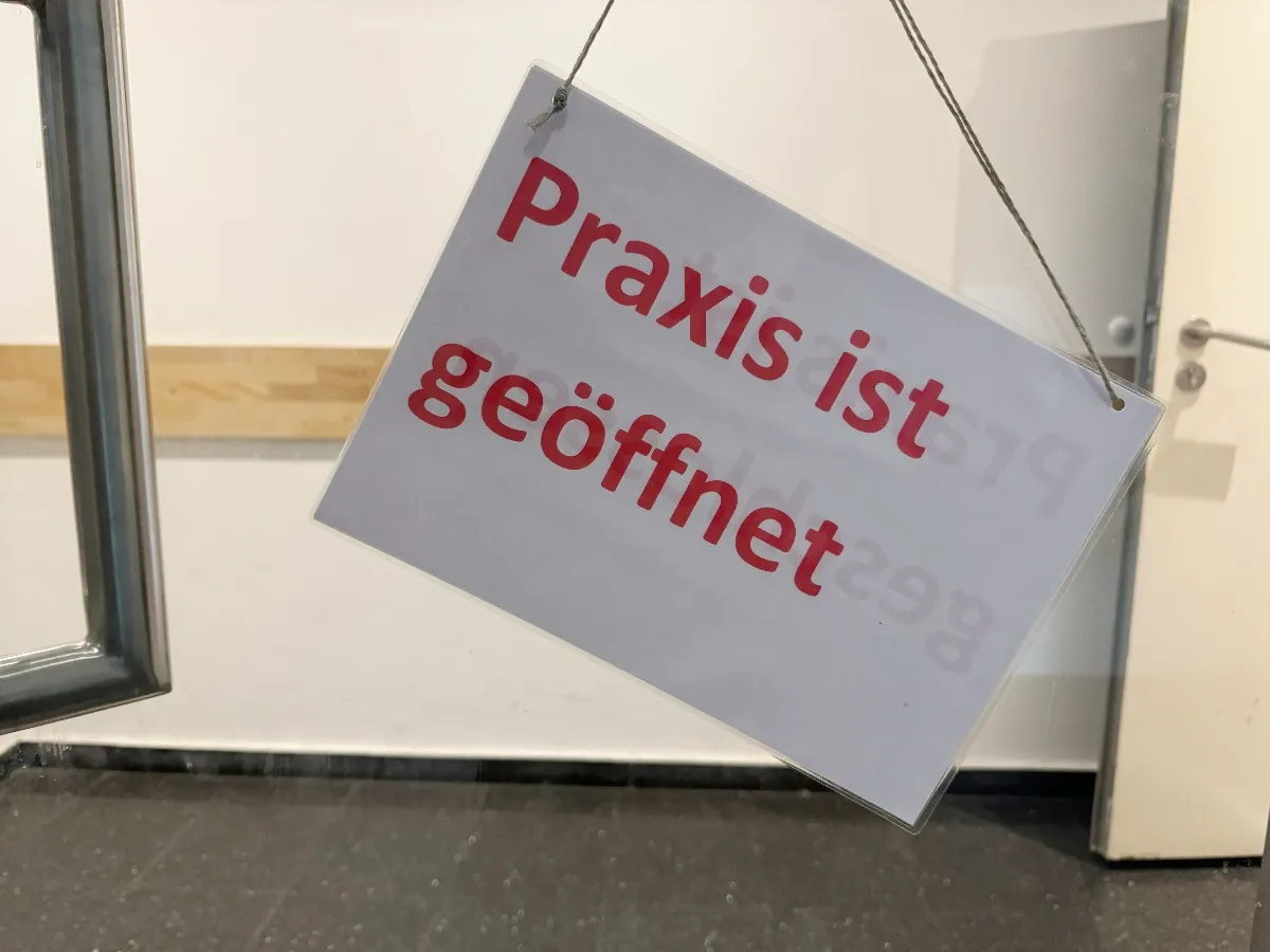 Can employees visit the doctor during work hours in Germany?