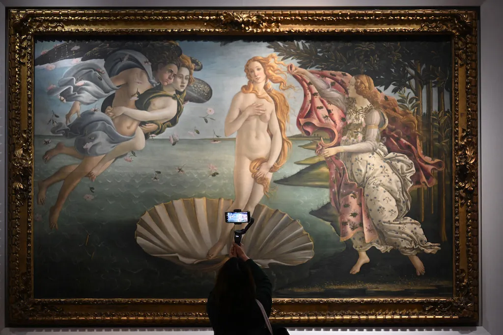 AFP__20210121__8Z97EZ__v1__HighRes__ItalyHealthVirusCultureMuseumFlorenceUffizi.jpg@webp