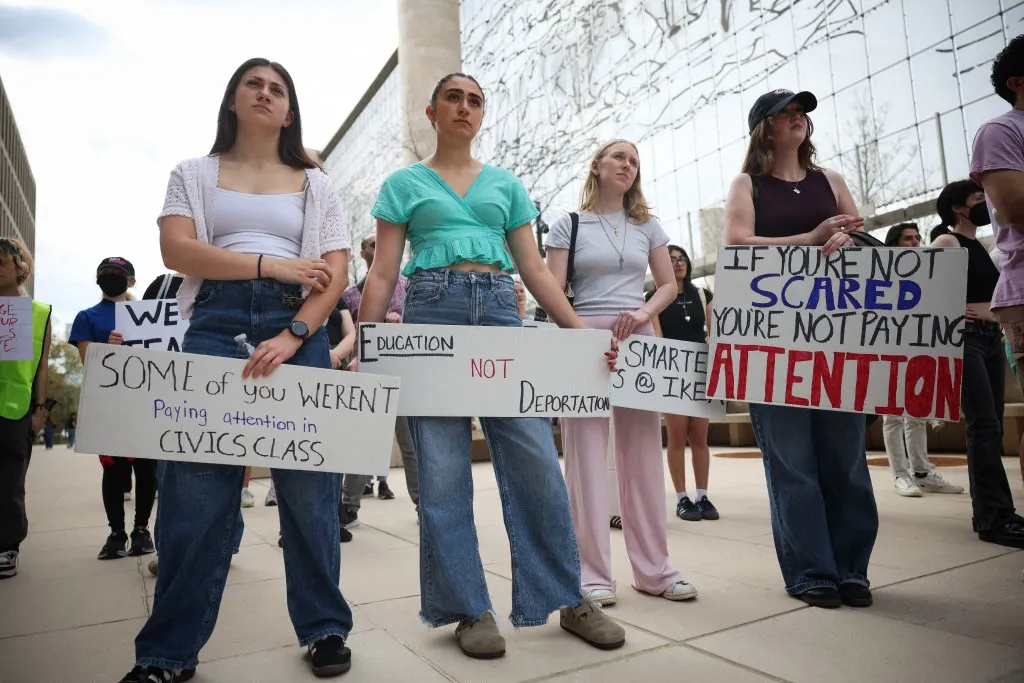 Spain to fast-track admission for foreign students blocked by Trump