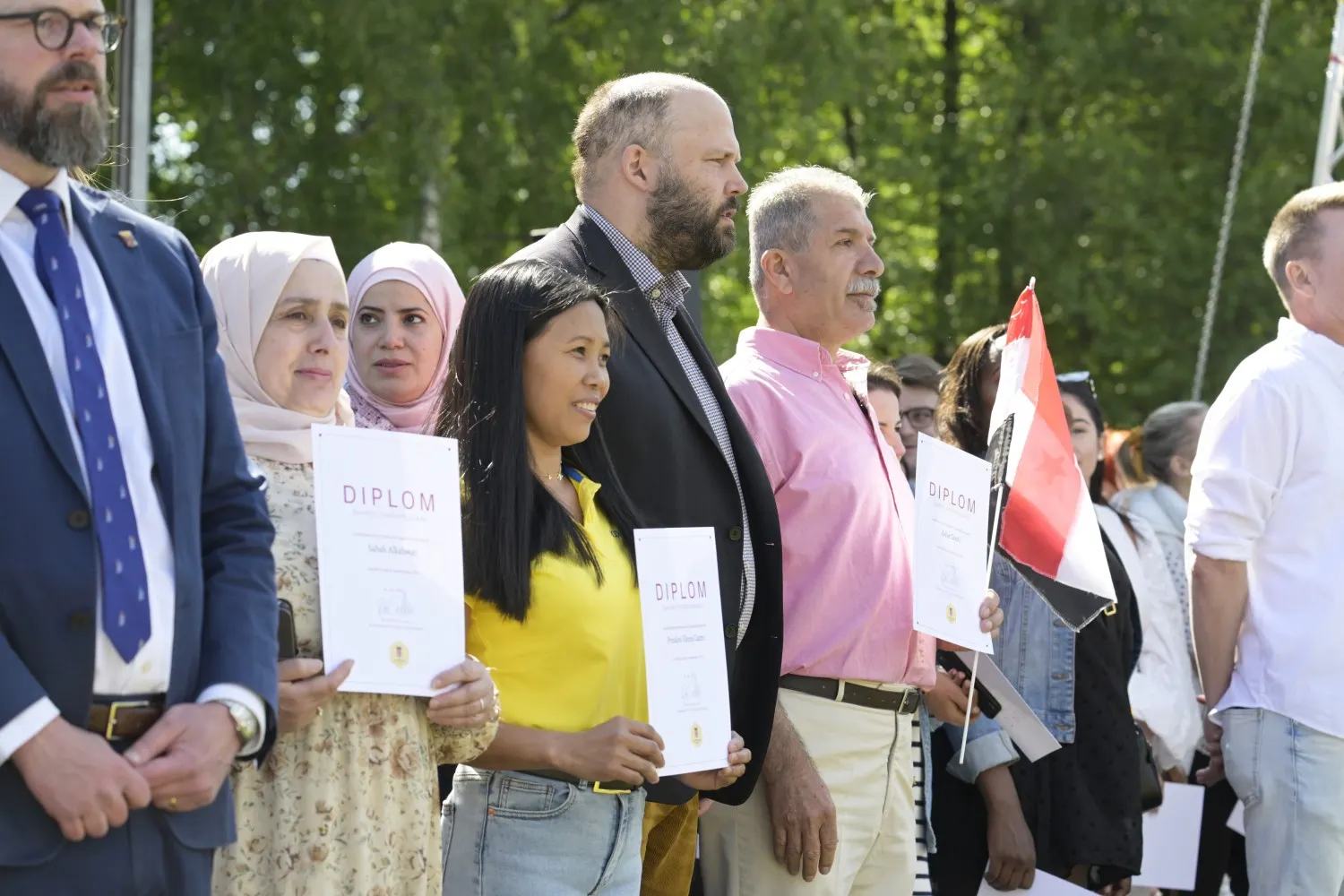 Reader question: Do I have to attend a ceremony to get Swedish citizenship?