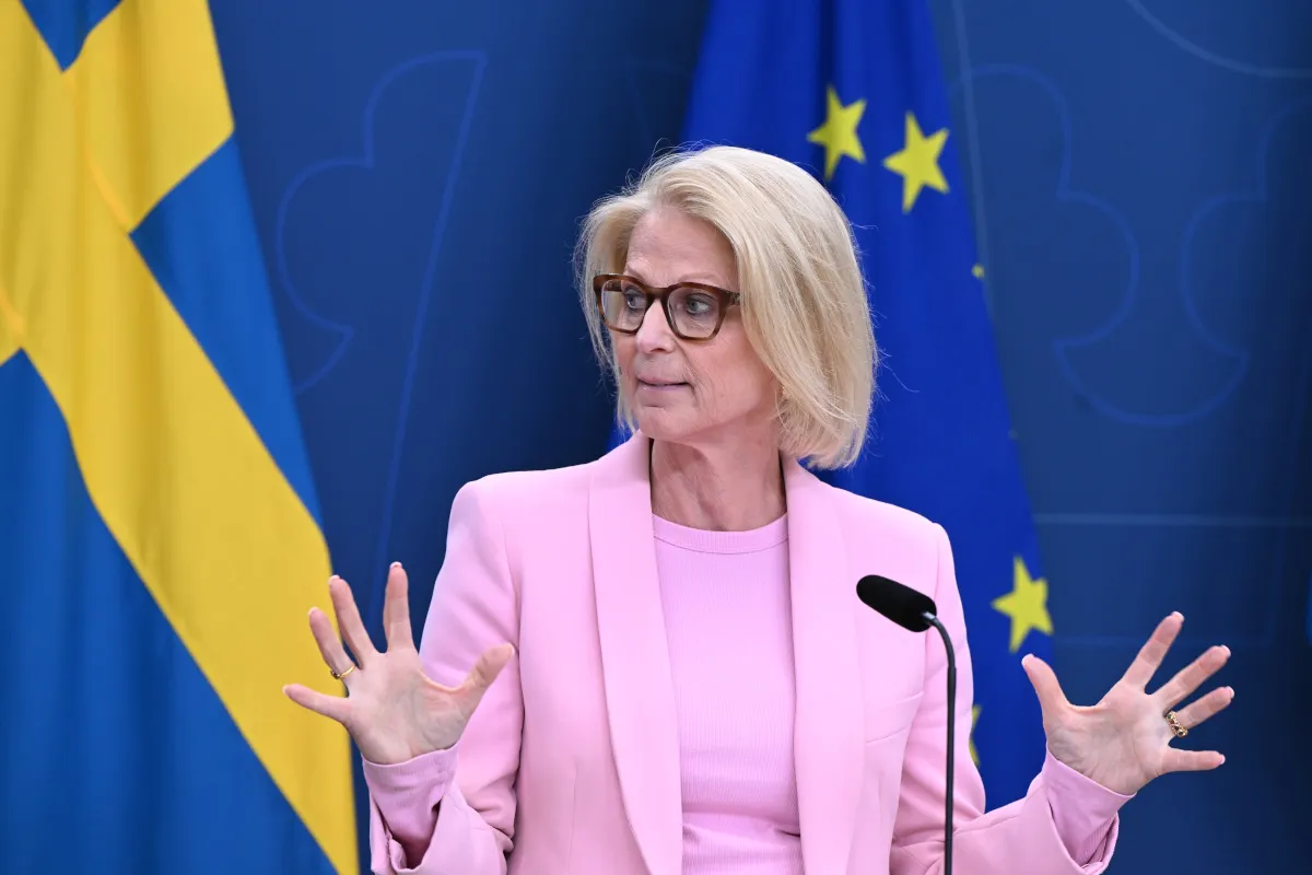 More than half a million living in Sweden without a personnummer