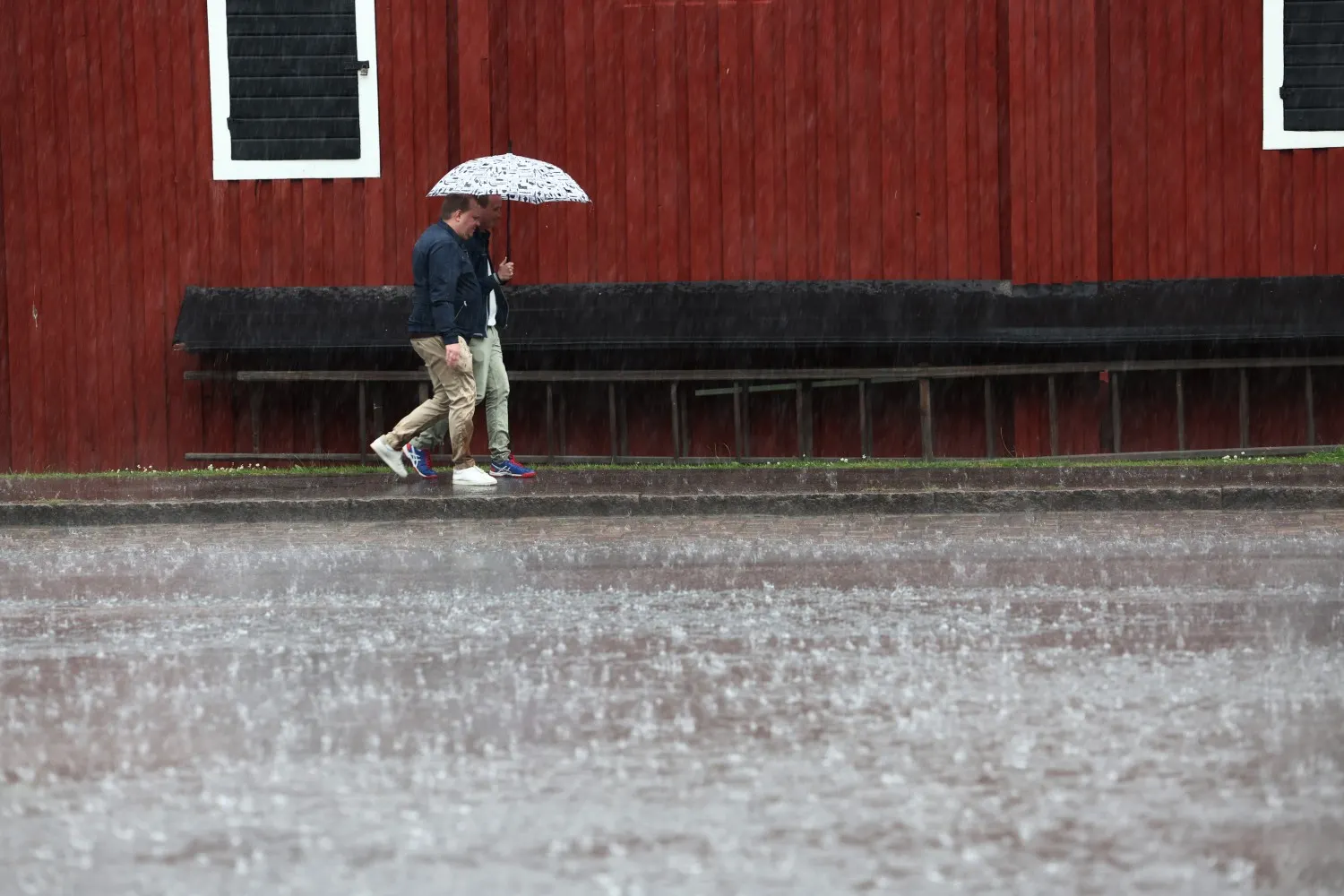 Up to 50mm of rain to hit Sweden after sunny Midsummer weekend
