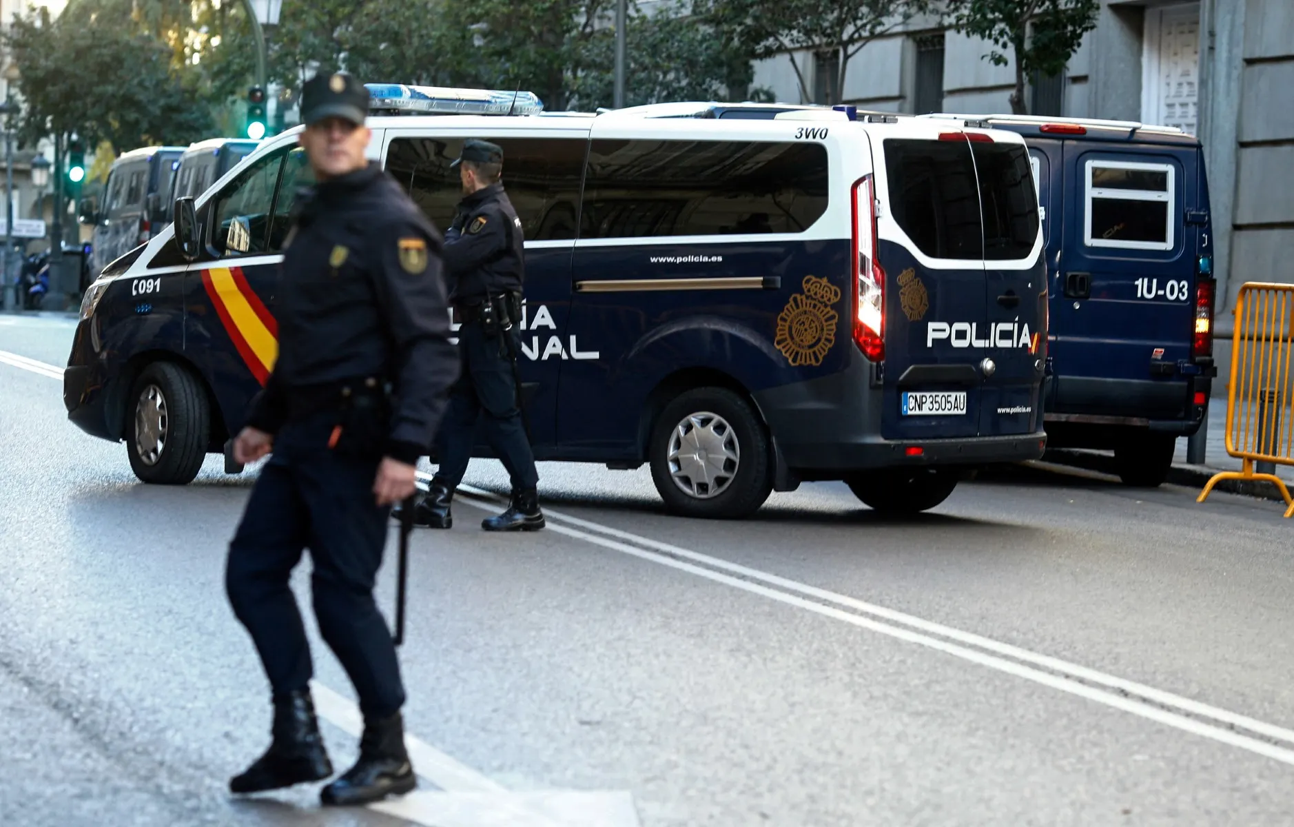 Several hurt in anti-migrant unrest in Spanish town