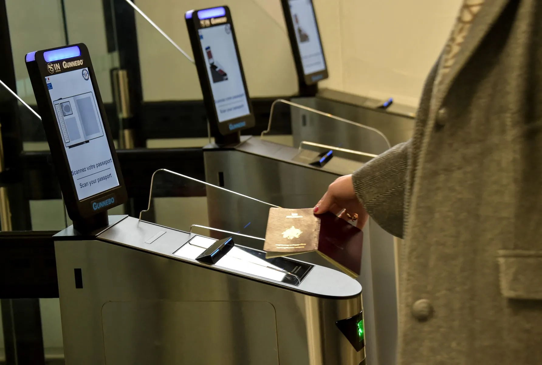 EU reveals (latest) start date for EES biometric passport checks