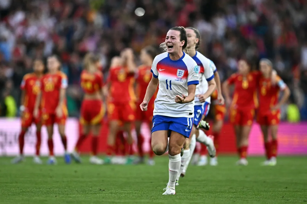 England beat Spain on penalties to win Women's Euro 2025 final