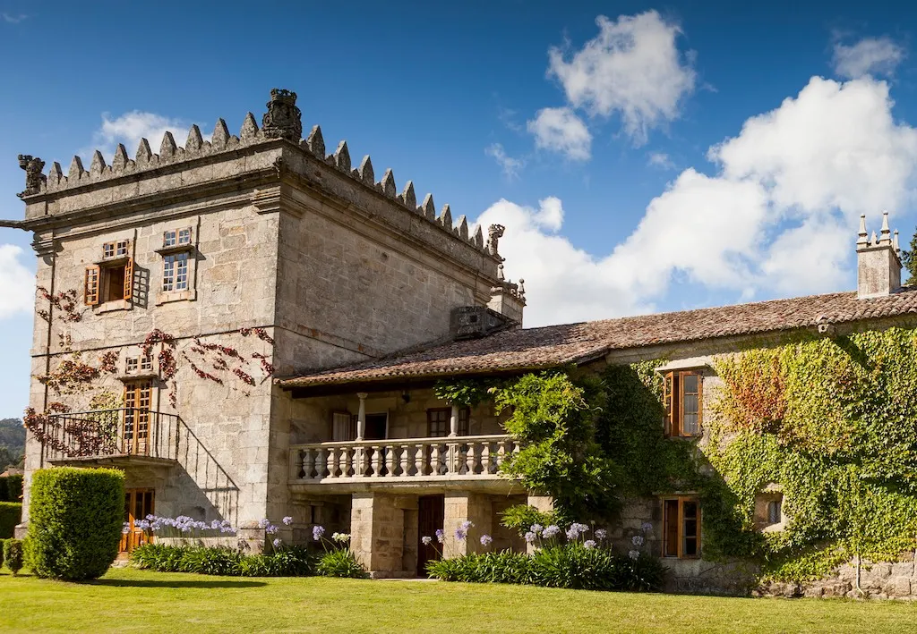 Foreigners buy up stately manor houses in northern Spain