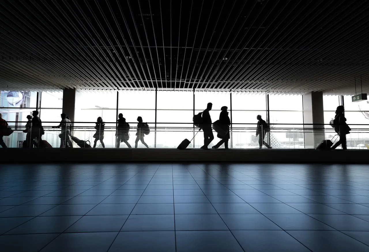Can Switzerland stop resident foreigners from entering the country?