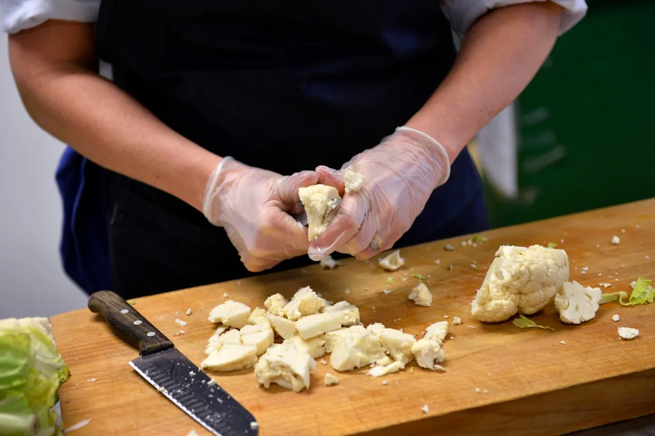 Švedska agencija za migracije določila poklice z visokim tveganjem za delovna dovoljenja