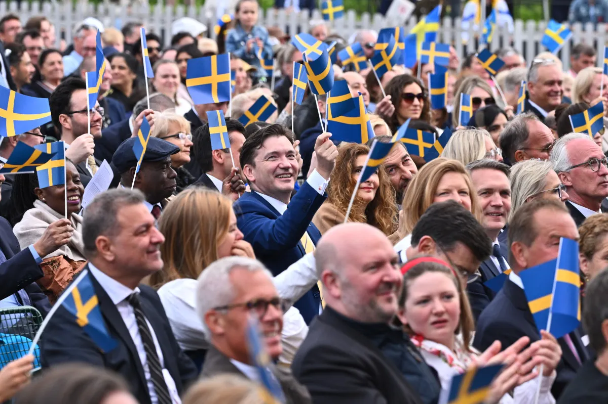 Who has been granted Swedish citizenship so far in 2025?