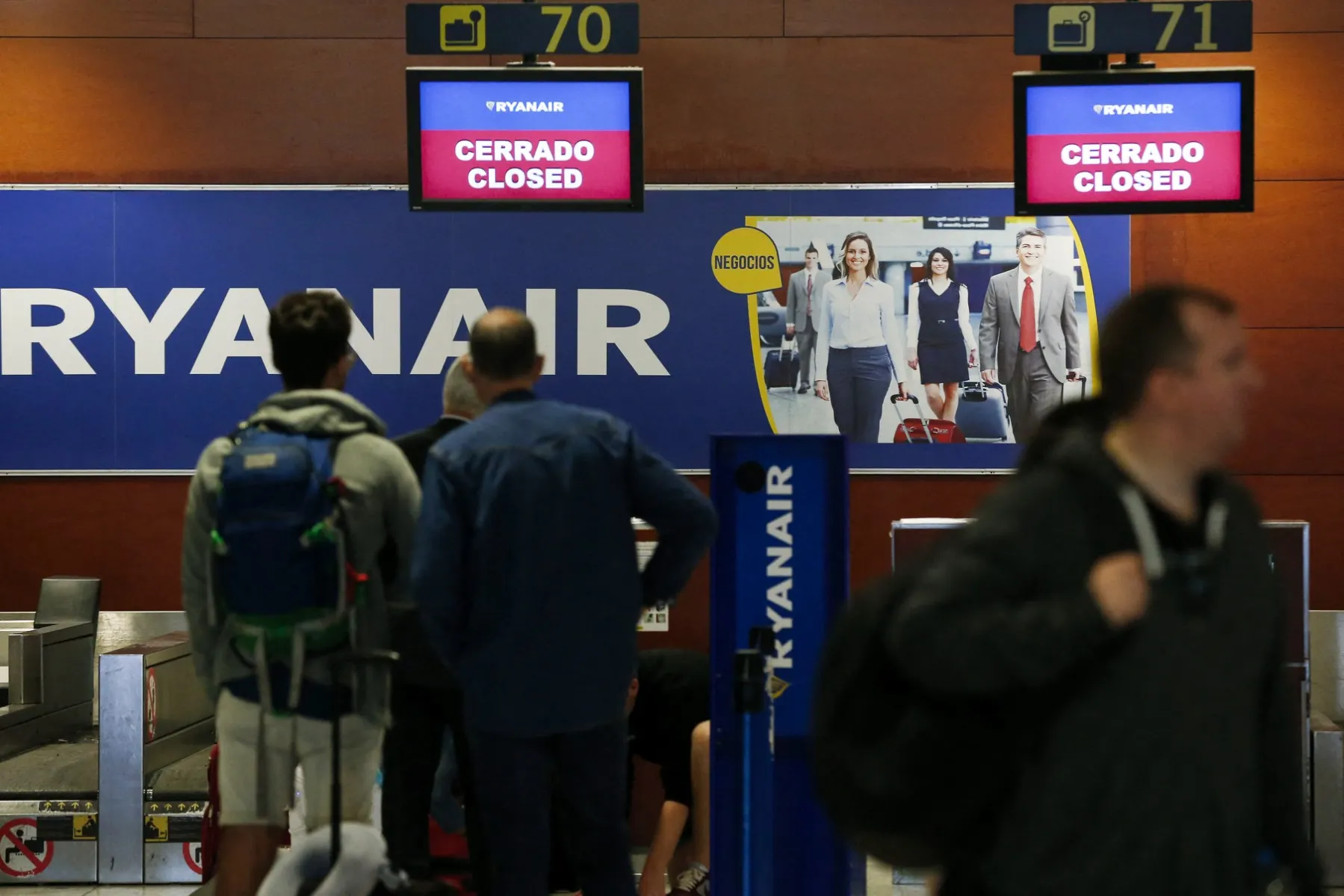 Ryanair to announce which small airports in Spain will suffer new flight cuts