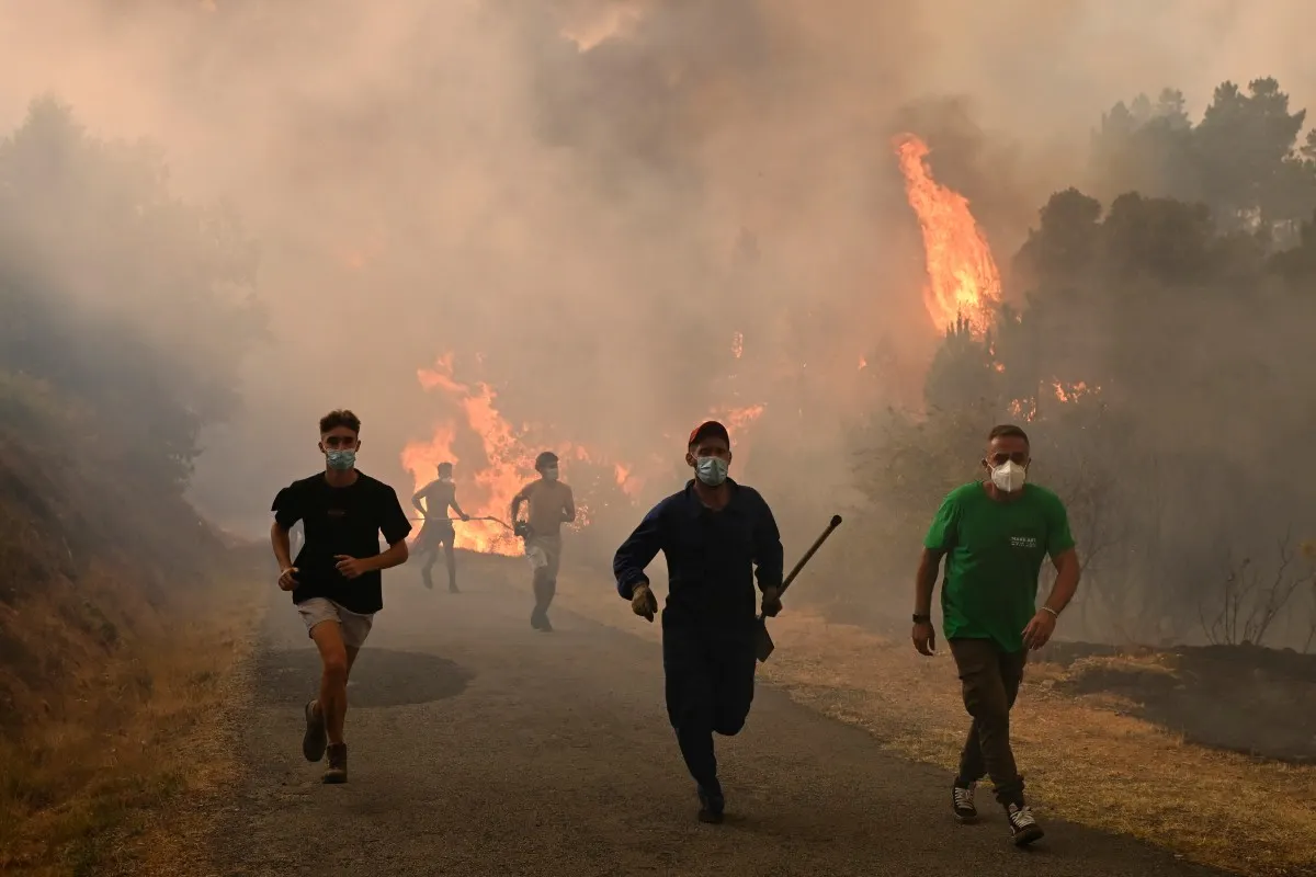 Spain, France on wildfire alert