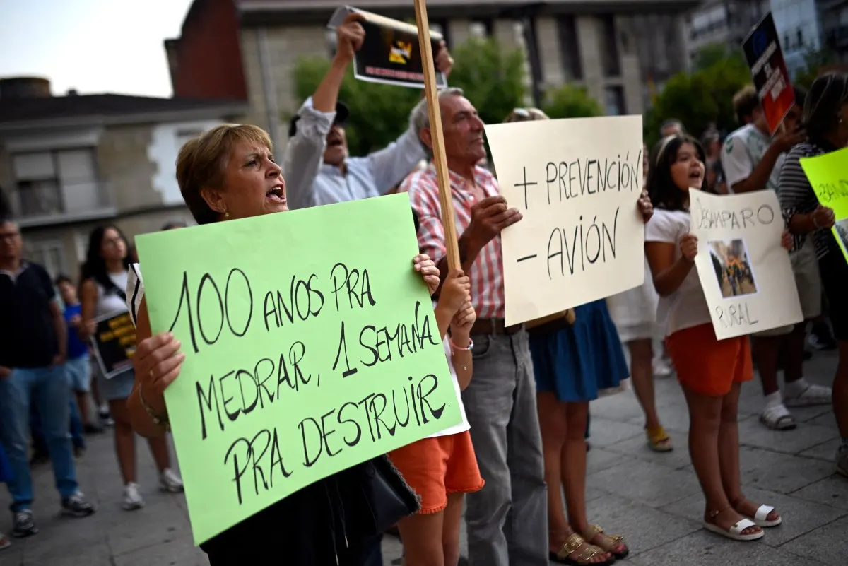 How Spain's deadly wildfires have ignited a political blame game