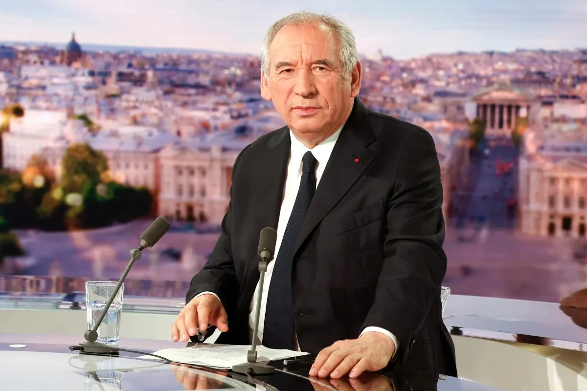 French PM warns against snap polls to end political crisis