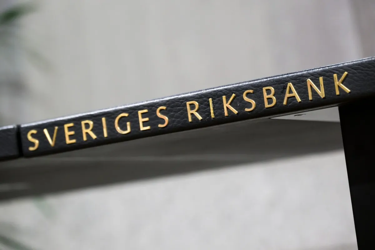 Sweden's central bank leaves interest rate unchanged