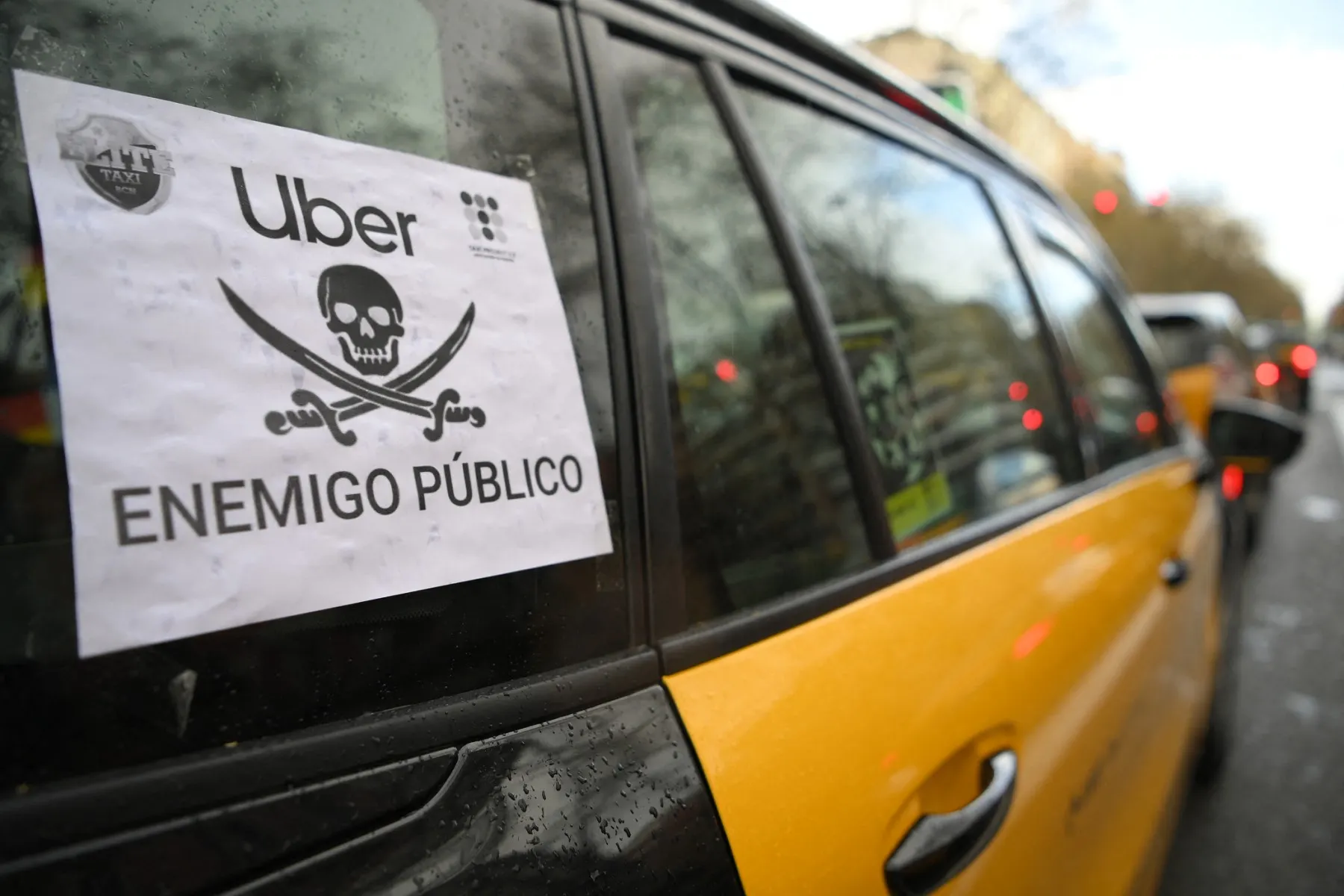 Barcelona set to phase out Uber and other e-hailing services