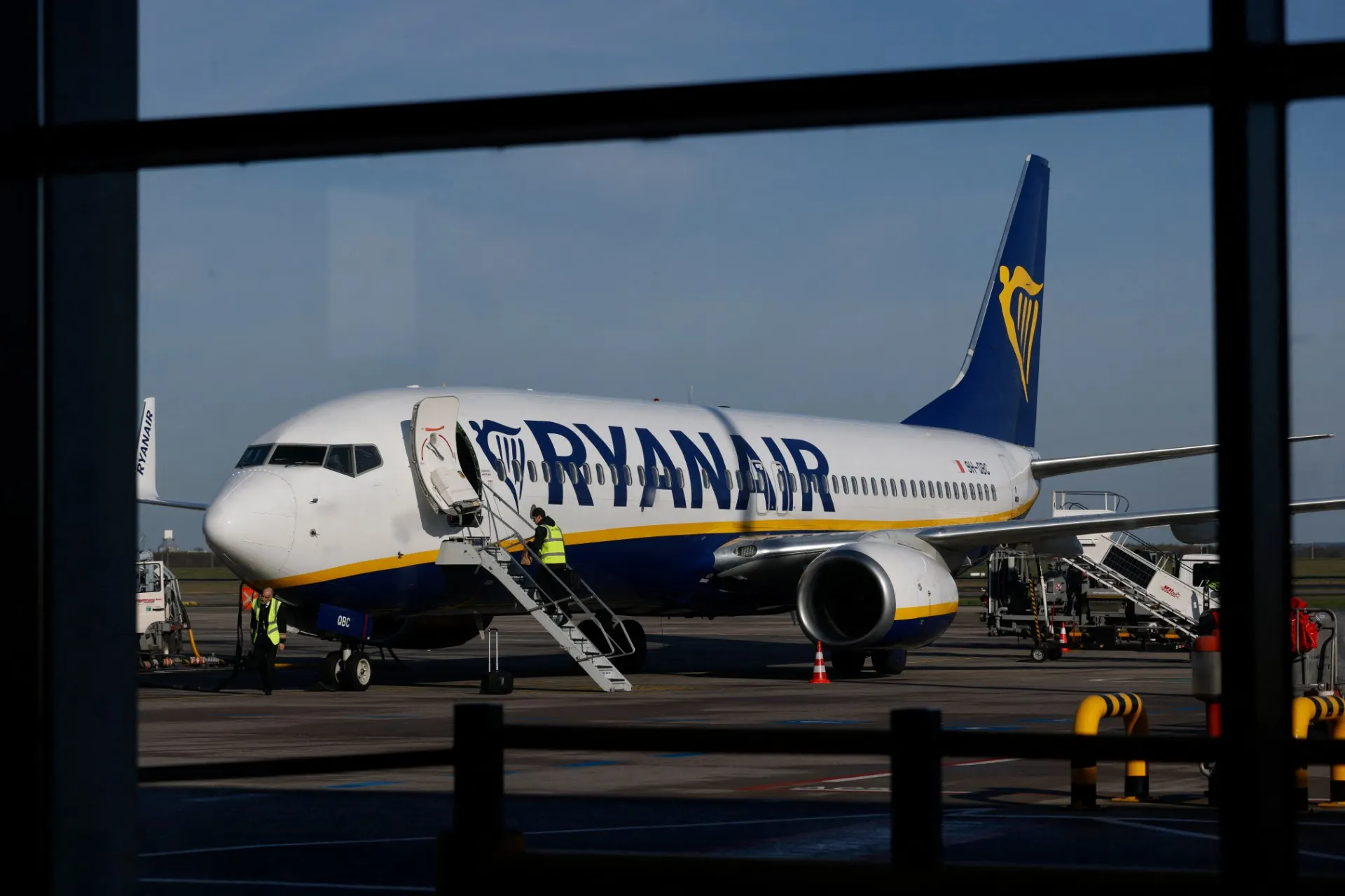 Ryanair to scrap 36 flight routes to Spain
