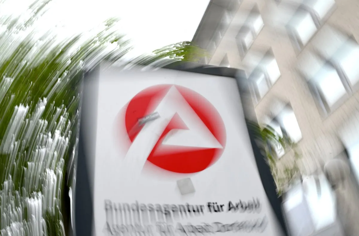 How exactly do unemployment benefits affect your eligibility for German citizenship?
