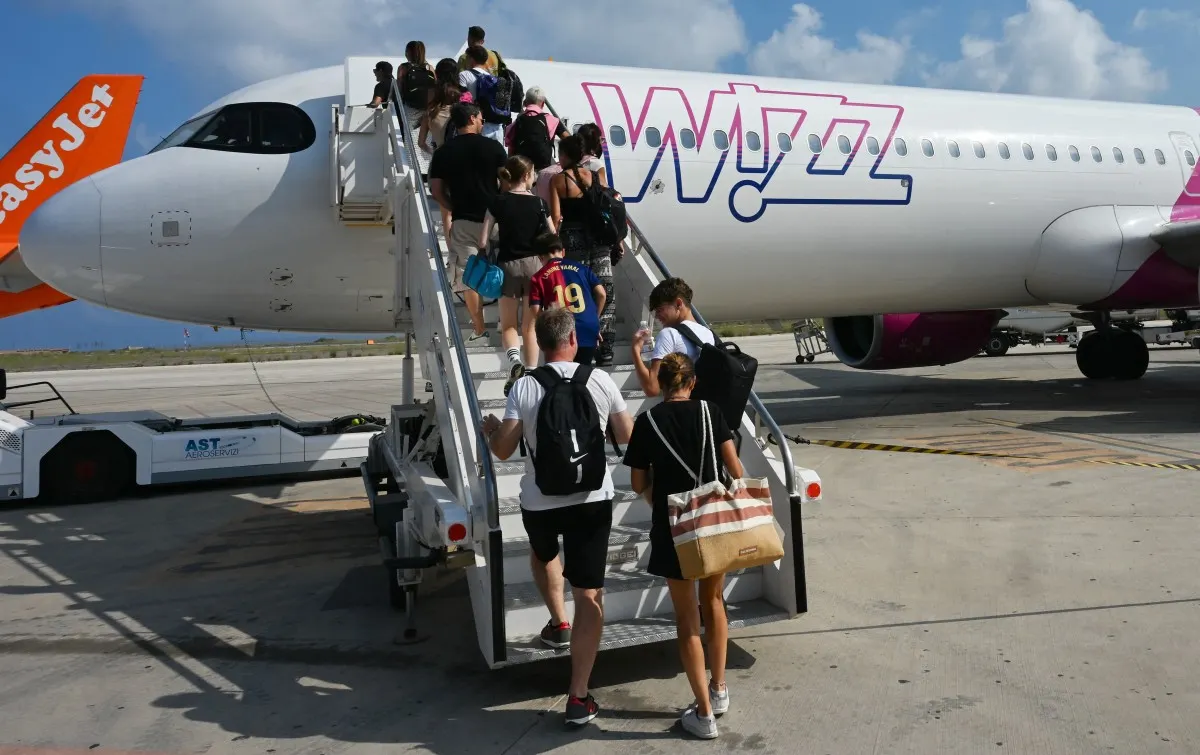 'Spain's airport fees aren't high': Wizz Air dares Ryanair with 17 new routes