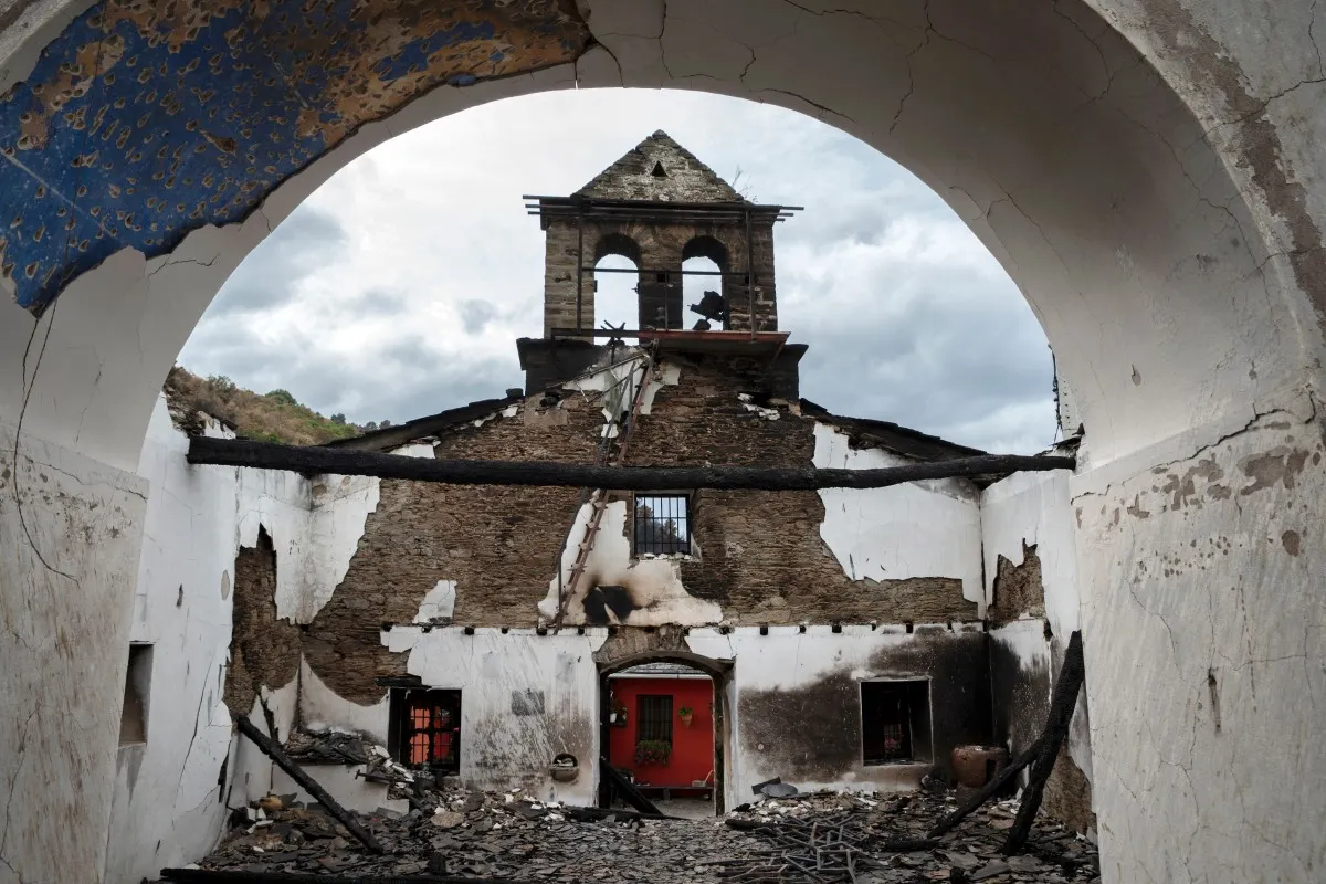 Fresh wildfires break out in Spain and Portugal