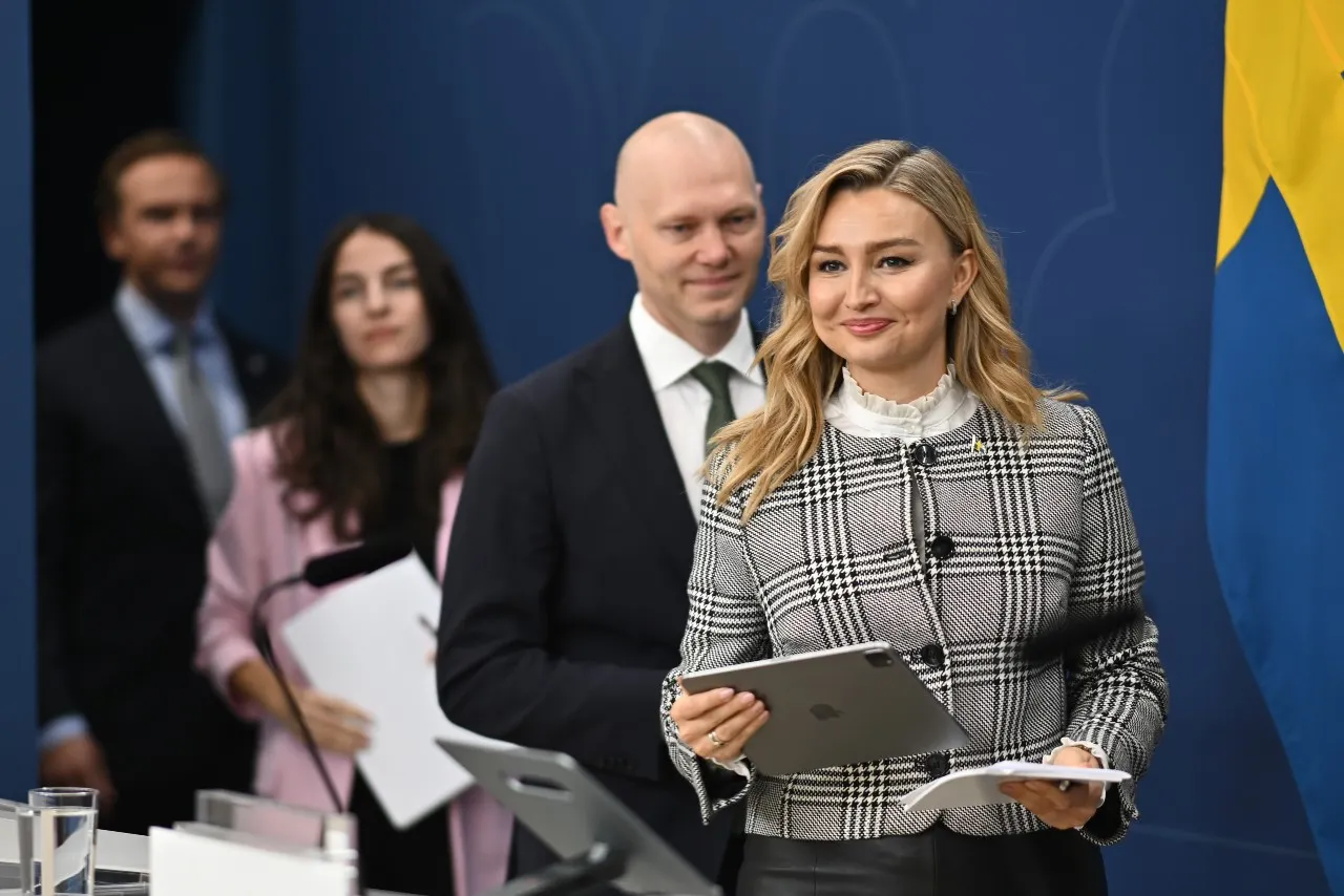 Sweden's government to lend 200 billion kronor for new nuclear