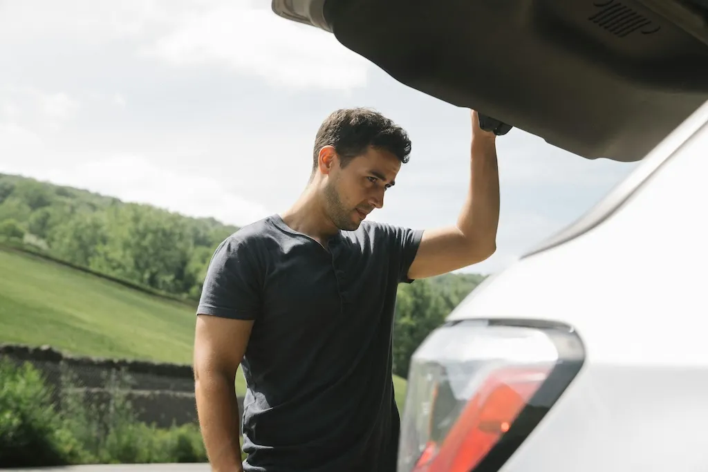 How much money can you carry in your car in Spain?