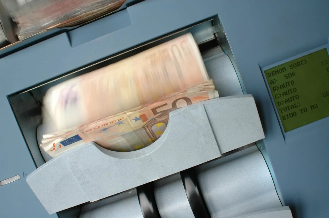 How much money in cash can you pay towards a property in Spain?