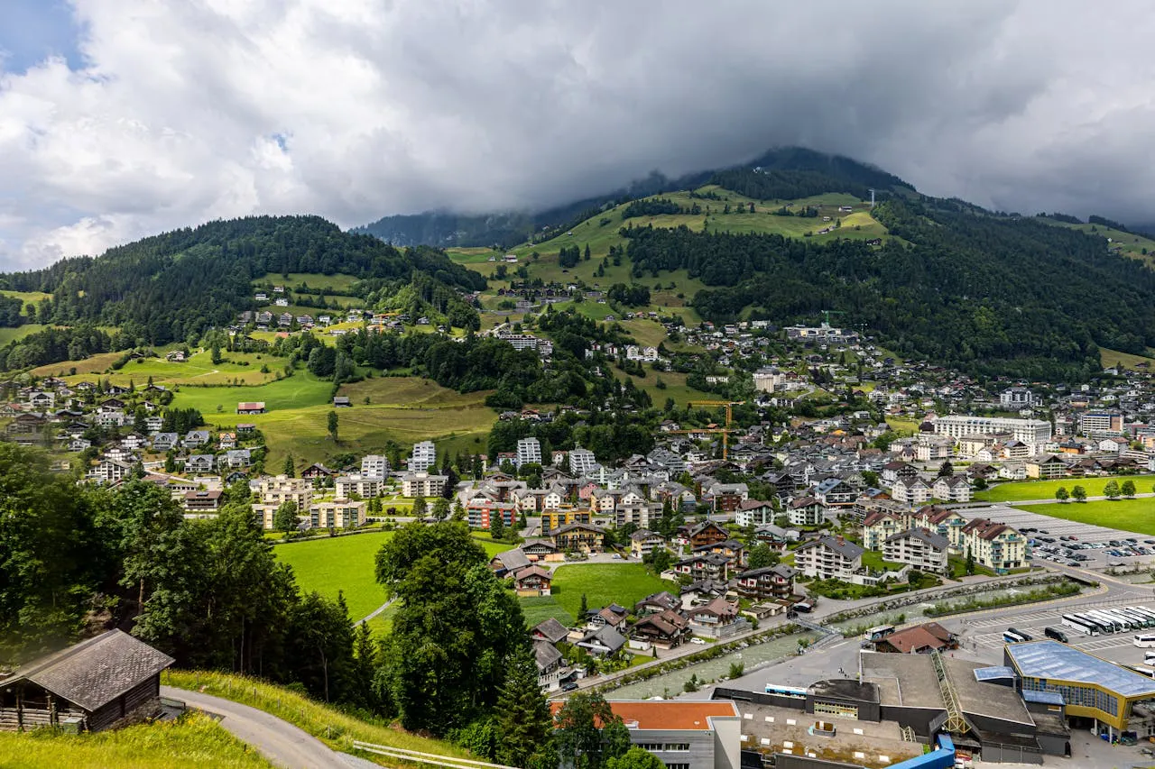 Property taxes and e-ID: What’s at stake in Switzerland's September referendums?