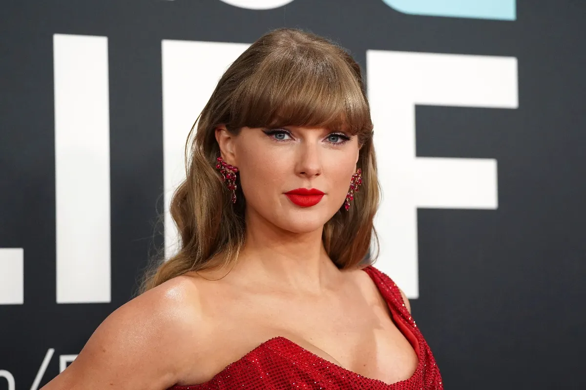 'Where can I find Ophelia'? How Taylor Swift put a German museum in the spotlight
