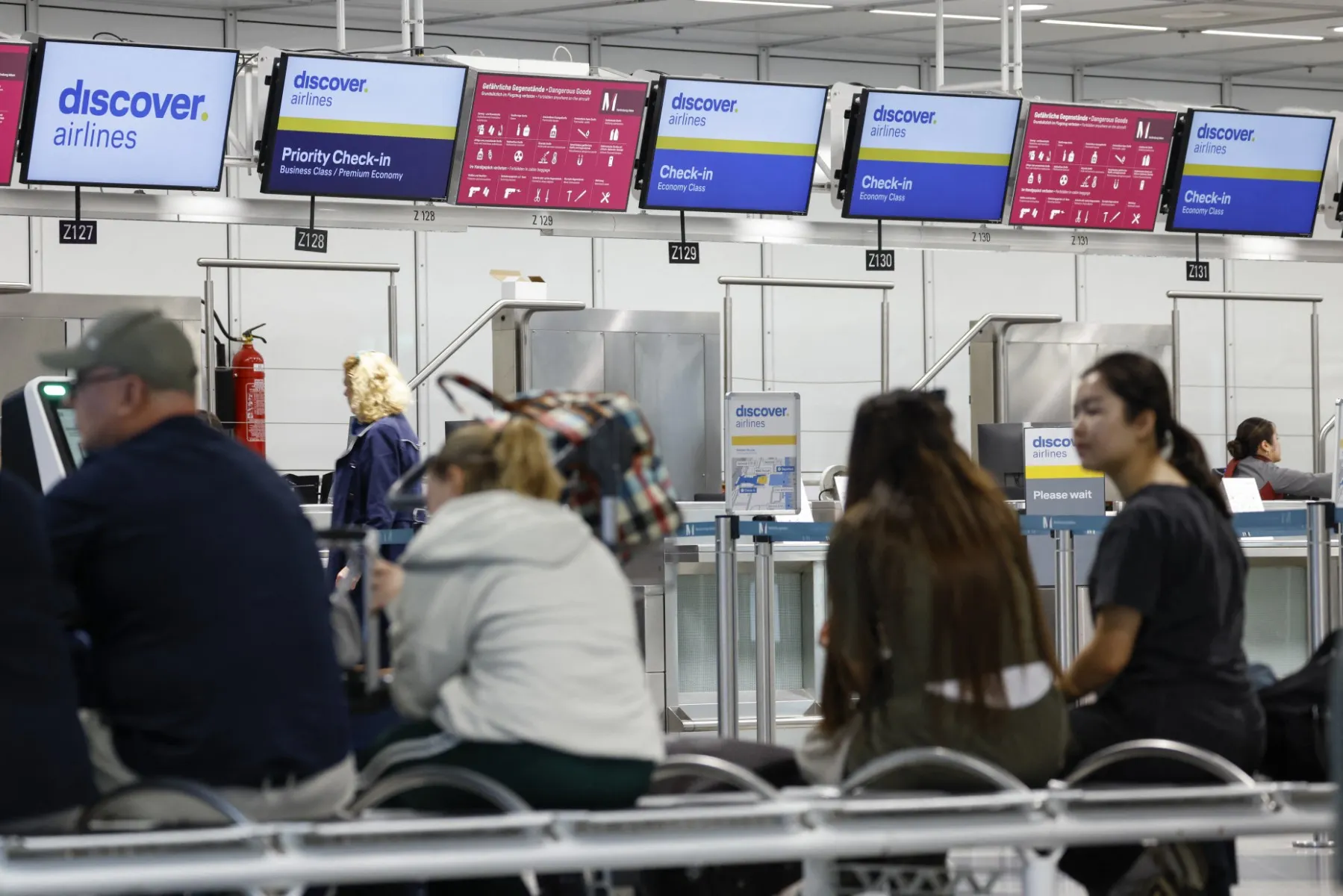 Munich airport resumes flights after drone sightings trigger closure