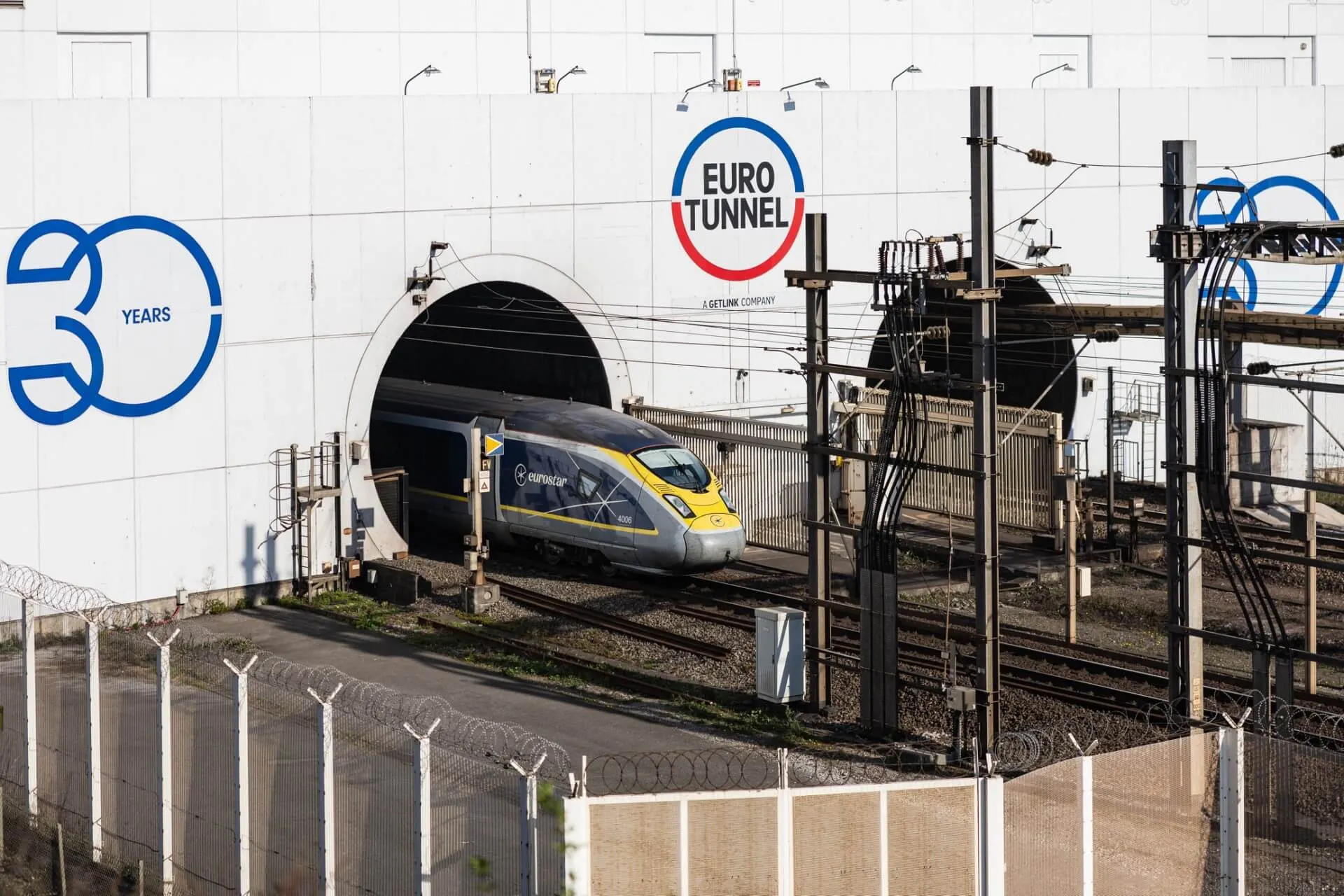 UK-France travel: Eurostar orders double-deck trains for first time