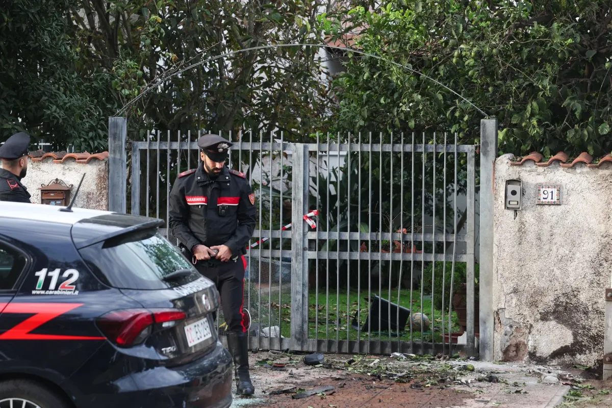 Italian police arrest four over journalist bomb attack