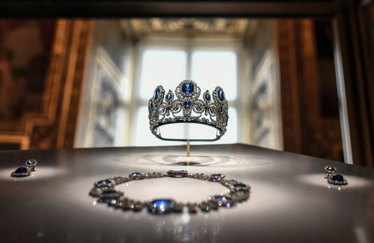 Louvre jewel theft: latest in string of museum heists