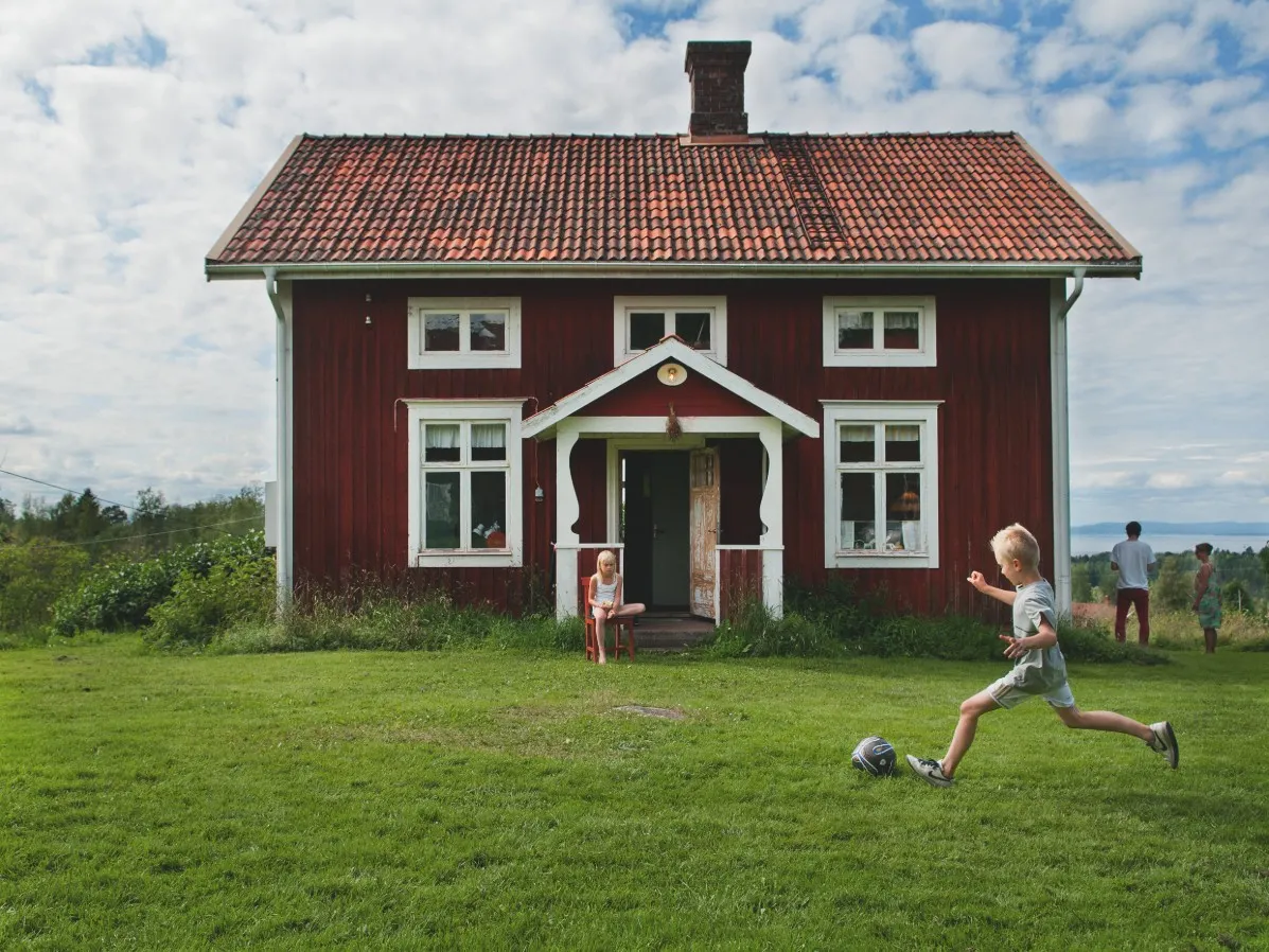 TELL US: How did you end up living in Sweden?