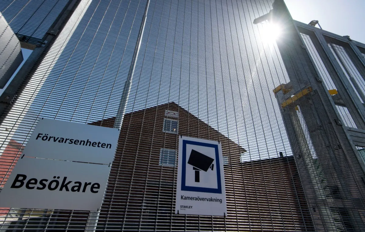 'Poor training at Swedish deportation centres risks improper treatment'