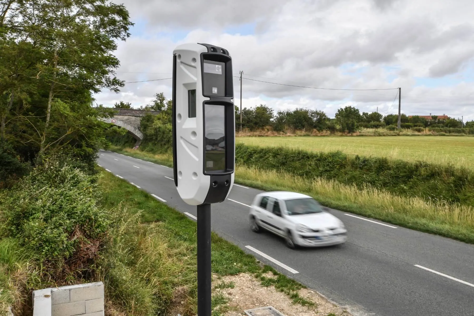 New French law makes speeding punishable by jail time