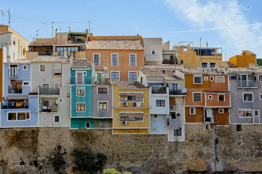 What will happen to property prices and rents in Spain in 2026?