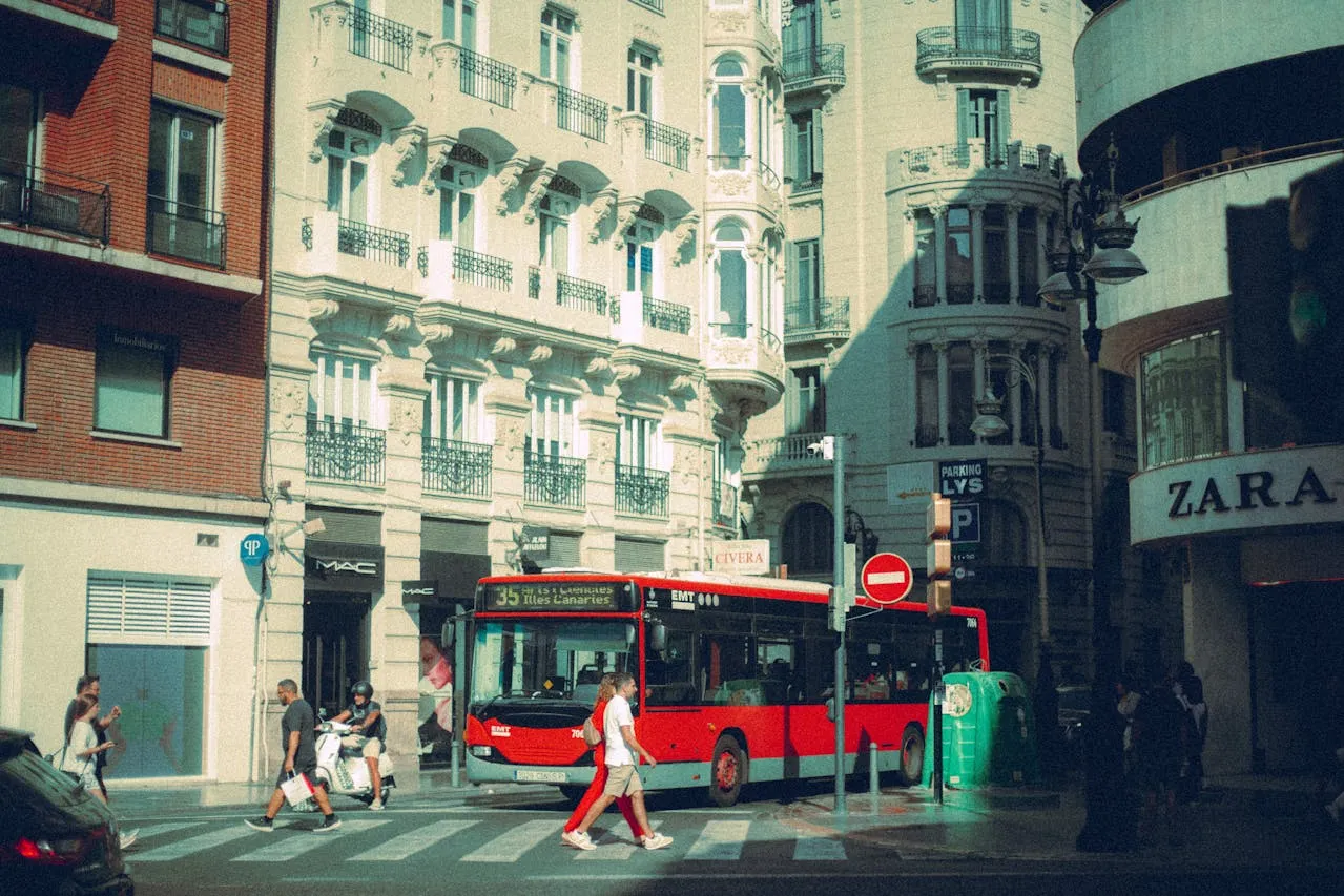 Испания вводит новый проездной билет за €60 с января 2026 года