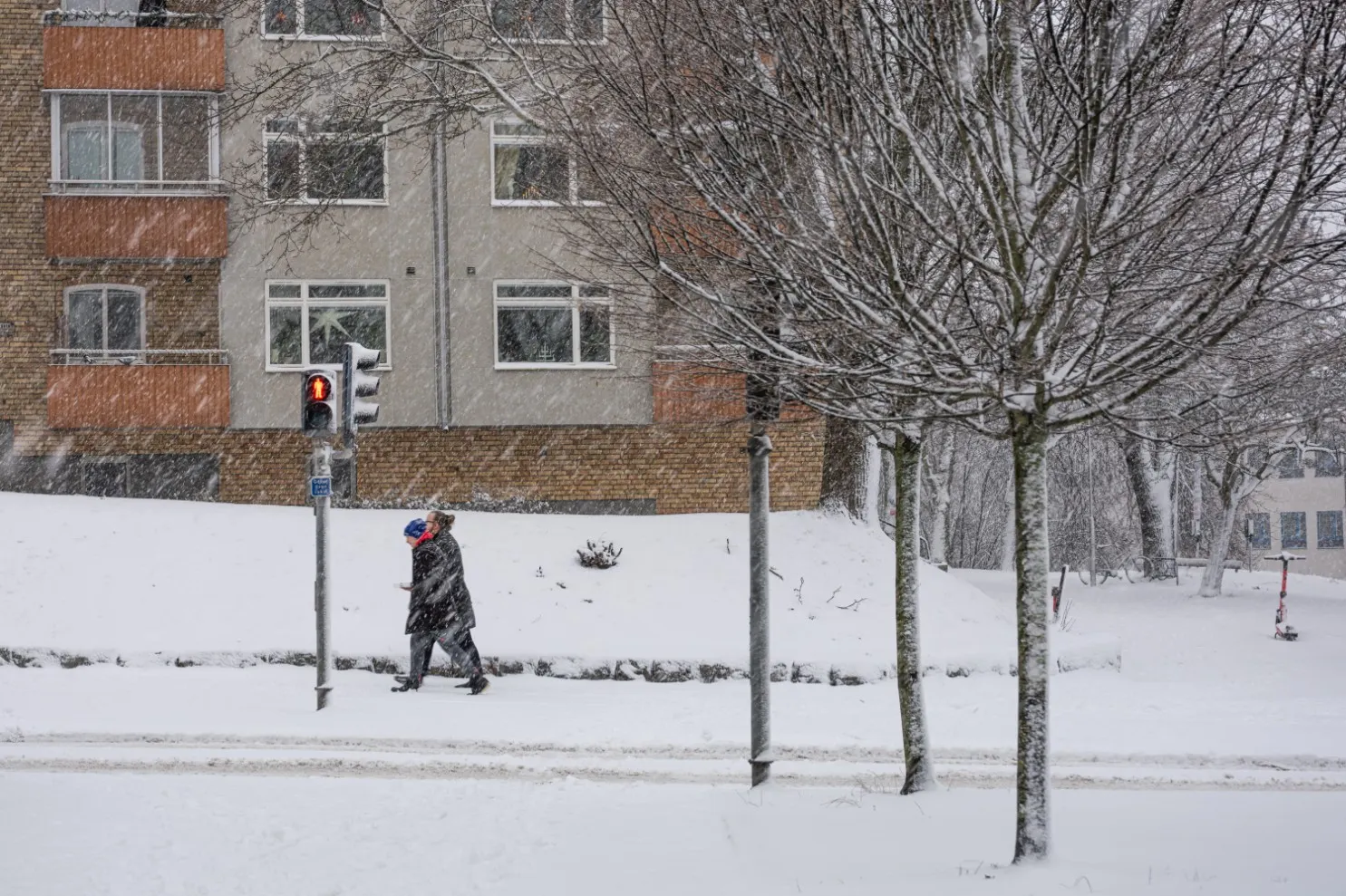 Sweden issues three-day weather warnings due to snow and wind