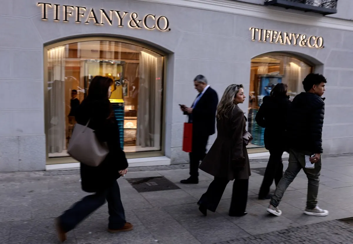 'Oasis of stability': Madrid becomes luxury housing haven for foreigners